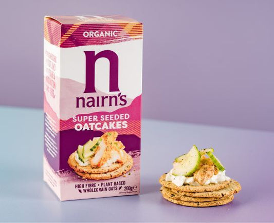 Nairn's Organic Super Seeded Oatcakes close up